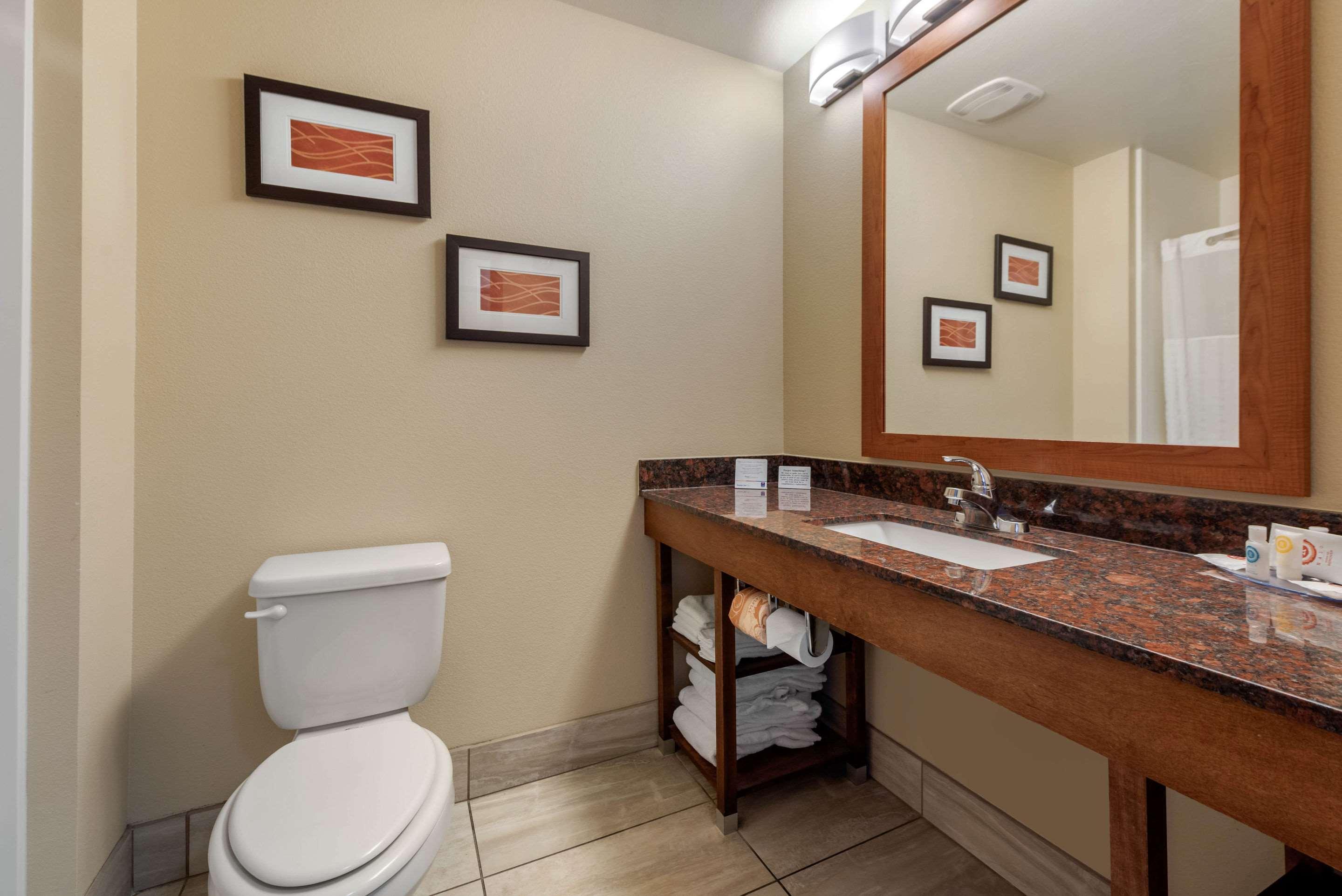 Comfort Inn Лимон Экстерьер фото